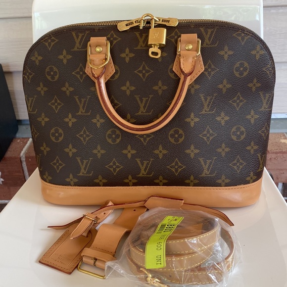 SOLD Authentic Louis Vuitton Alma Monogram pm Tote/ Shoulder bag - Picture 17 of 17
